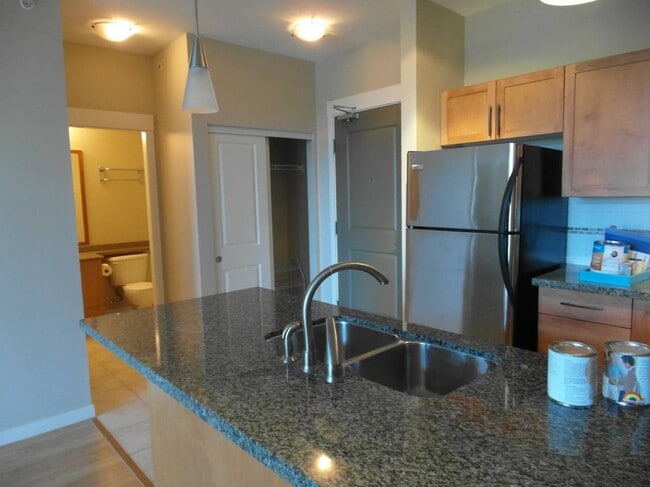 Photo du bâtiment - 12350 Harris Rd