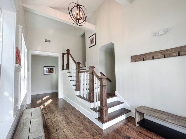 Building Photo - New, exclusive 3200 sq ft 4 bedroom/3.5bat...