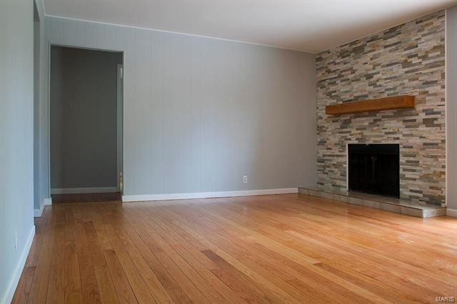 Building Photo - 2908 Castleford Dr