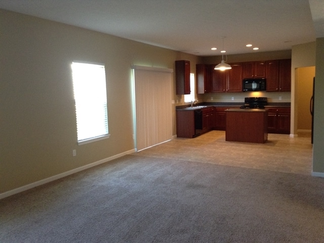 Building Photo - 599 Mitchell Way Ct