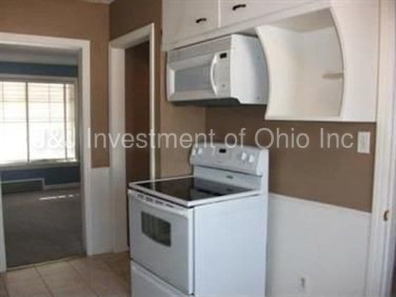 Building Photo - 2714 Fortune Ave