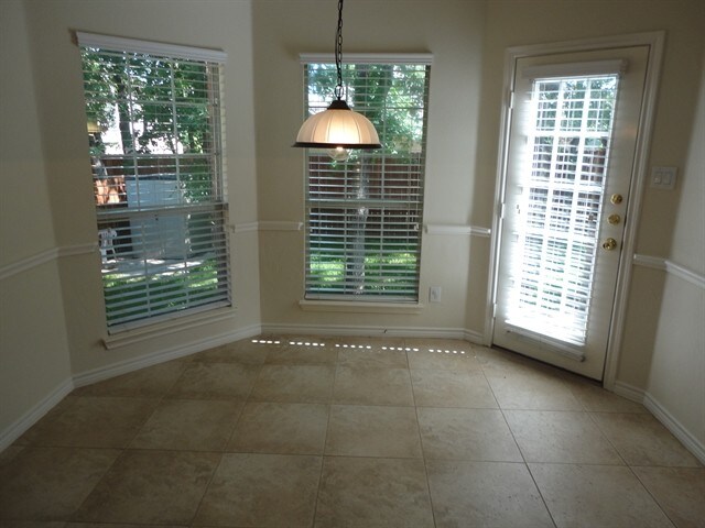 Building Photo - 5509 Smokethorn Drive