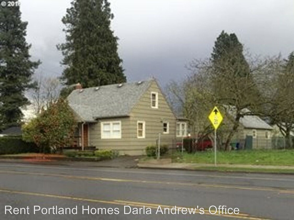 Primary Photo - 3 br, 2 bath House - 2414 SE 92nd Ave