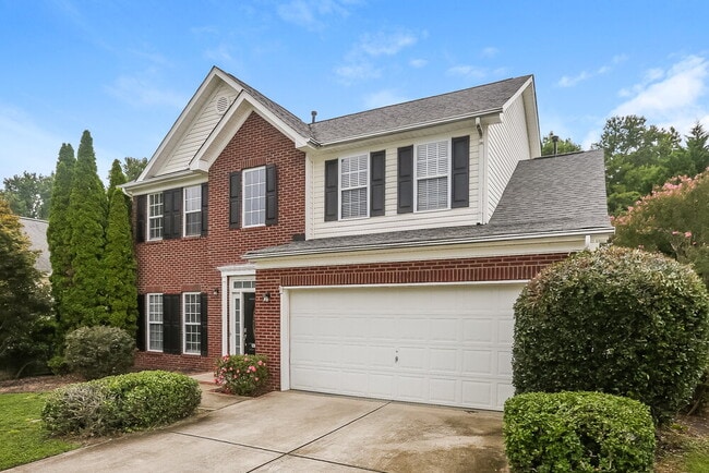Building Photo - 3435 Fairfax Woods Dr