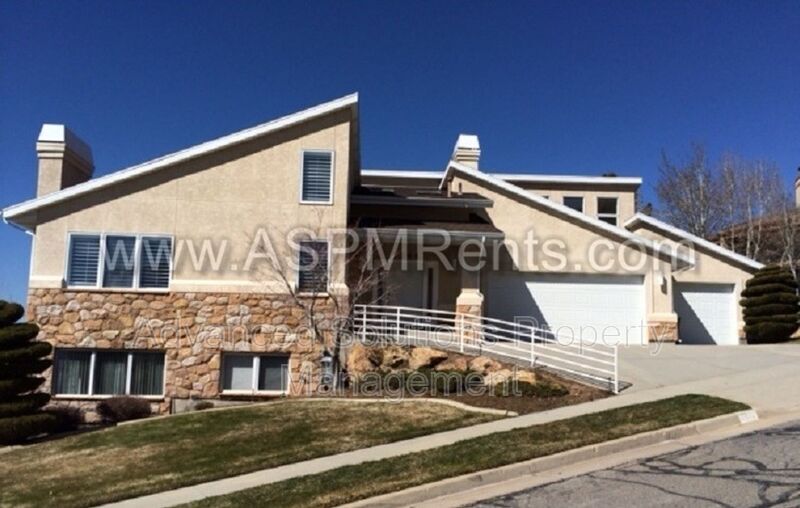 Primary Photo - 2344 Lakeline Dr