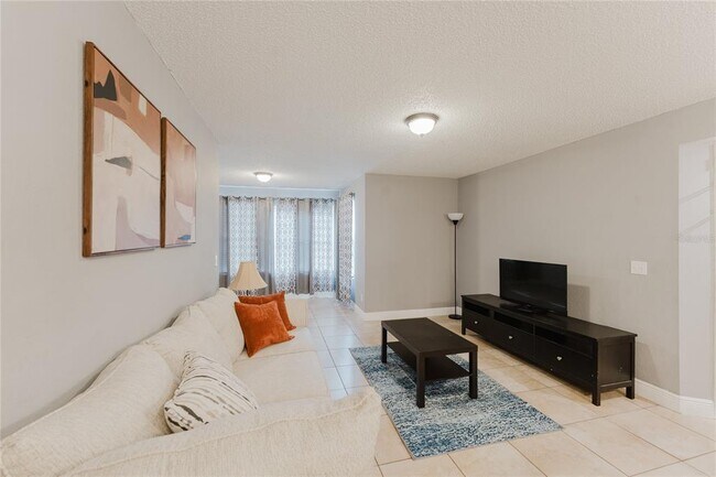 Foto del edificio - 5120 Conroy Rd