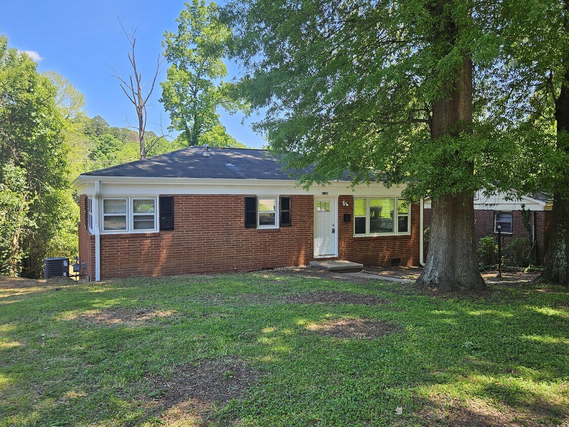 4148 Welling Ave, Charlotte, NC 28208 House Rental in Charlotte, NC