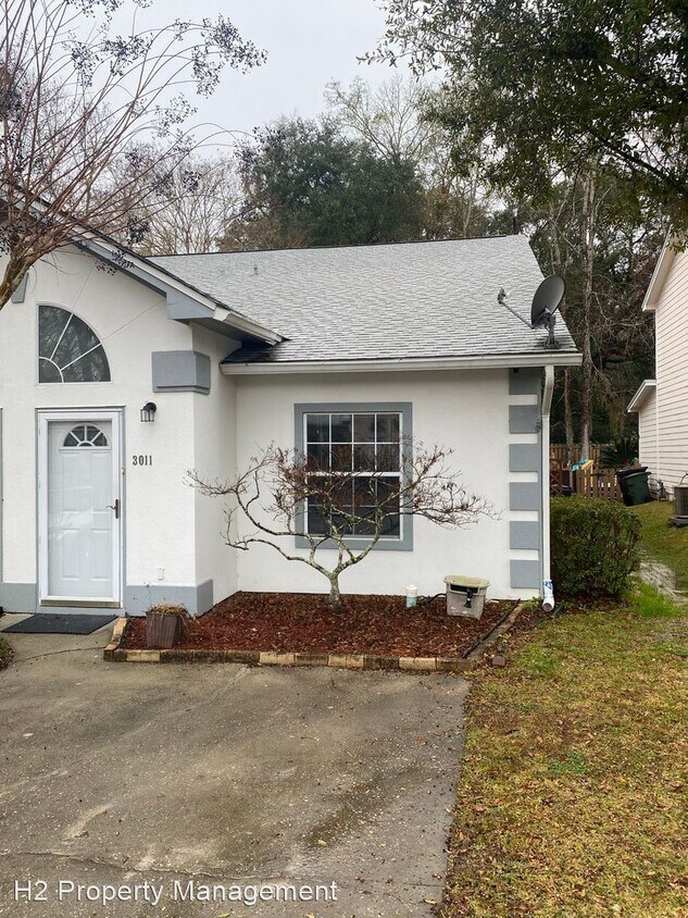 Primary Photo - 2 br, 2 bath House - 3011 Royal Palm Way