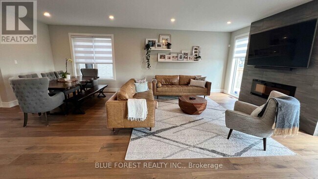 Building Photo - 2273 Bakervilla St