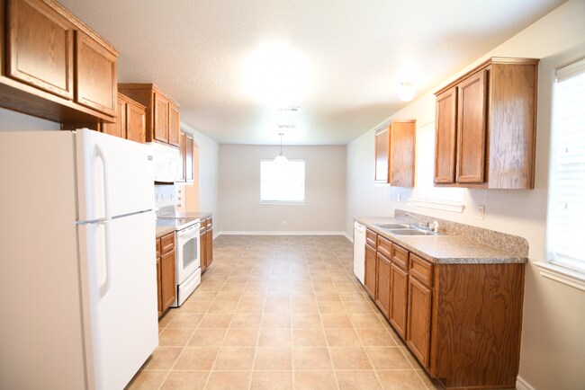Foto del edificio - 10012 Sunny Side Ln