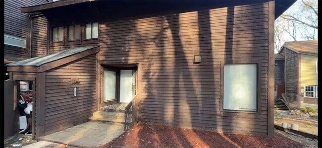 Building Photo - Room in Townhome on Terrace Trail