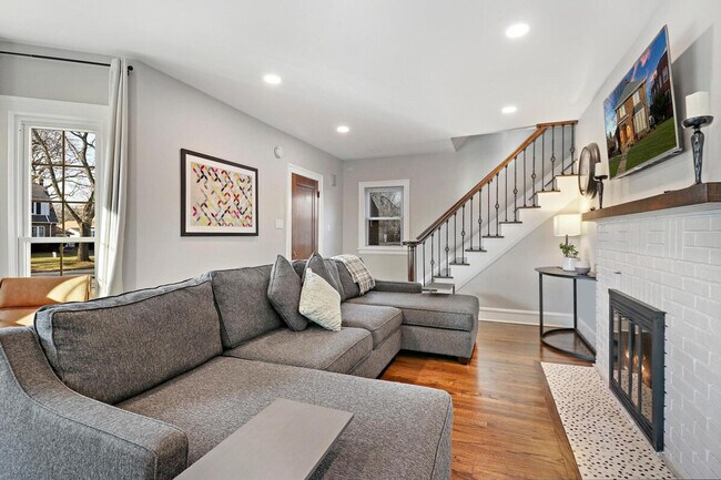 Foto del edificio - 1317 N Jackson St