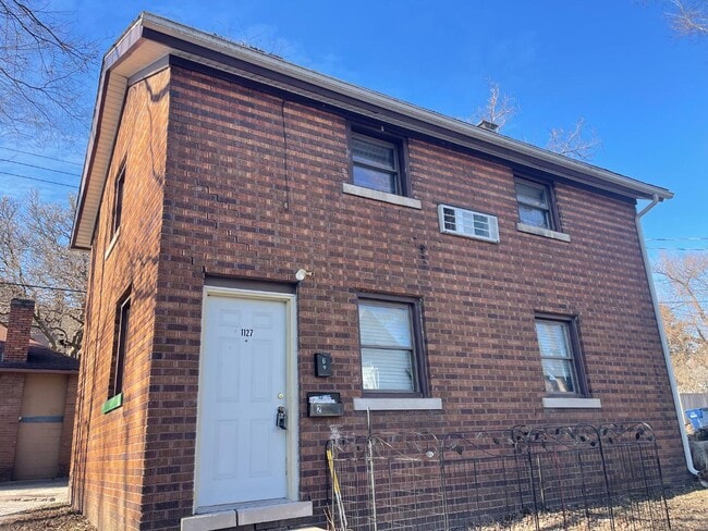Foto del edificio - 1127 S 7th St