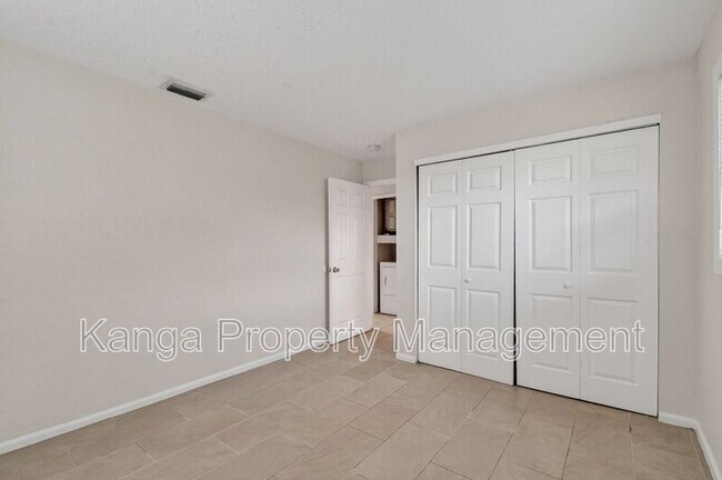 Foto del edificio - 1618 W 26th Ct