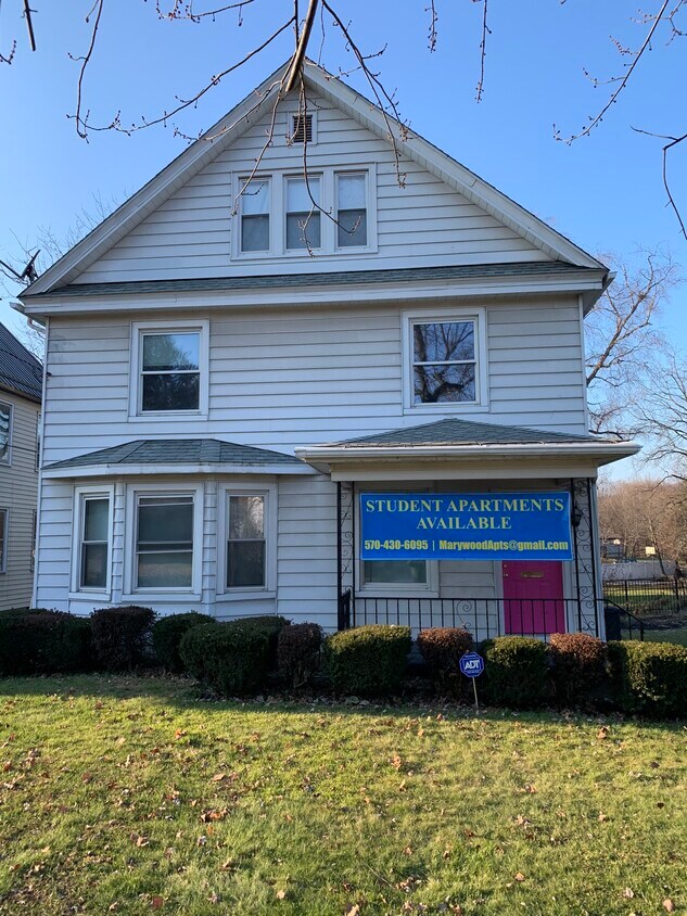 2525 Olyphant Ave Unit 2nd Floor, Scranton, PA 18509 Apartments in