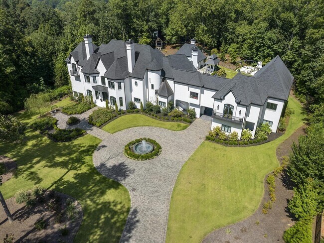 Foto del edificio - 5320 Riverview Rd NW