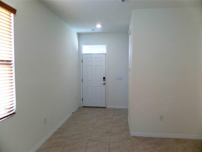 Foto del edificio - 8051 Penrose Pl