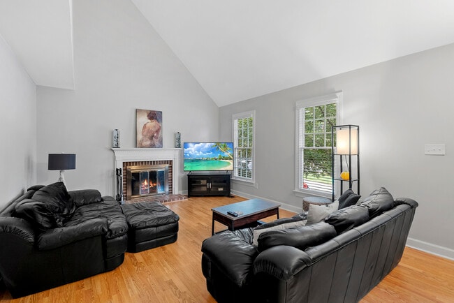 Building Photo - 8313 Bellingham Cir