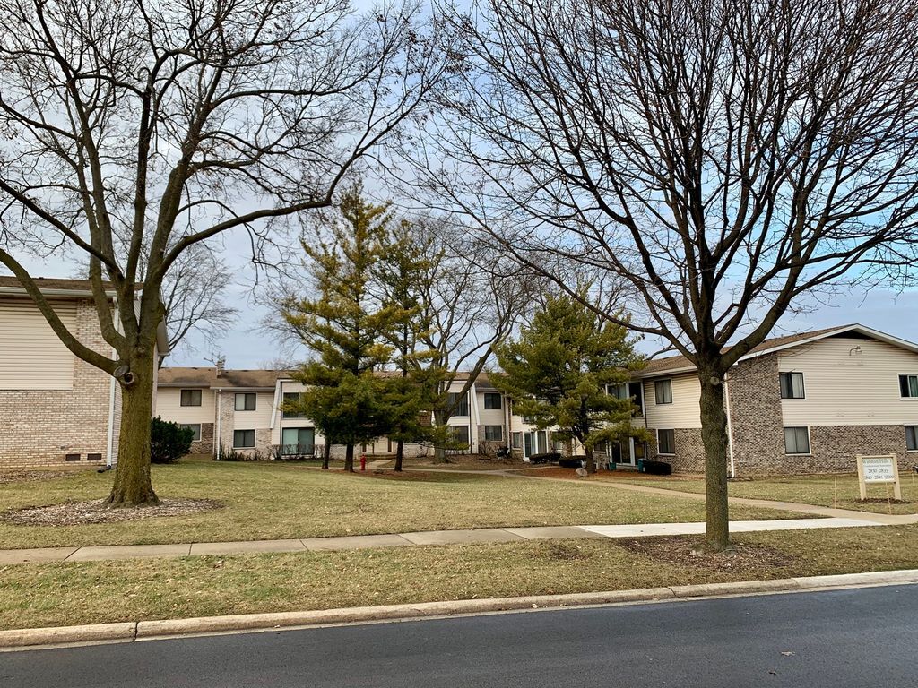 Primary Photo - 2830 Mitchell Dr