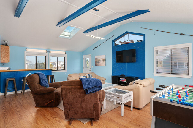 Building Photo - 100 Sea Colony Dr