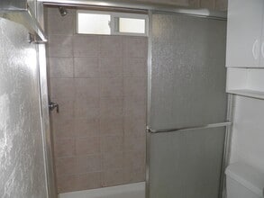 Building Photo - 948 Tata Ln