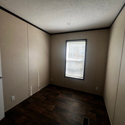 Foto del edificio - 928 Sharpe Rd