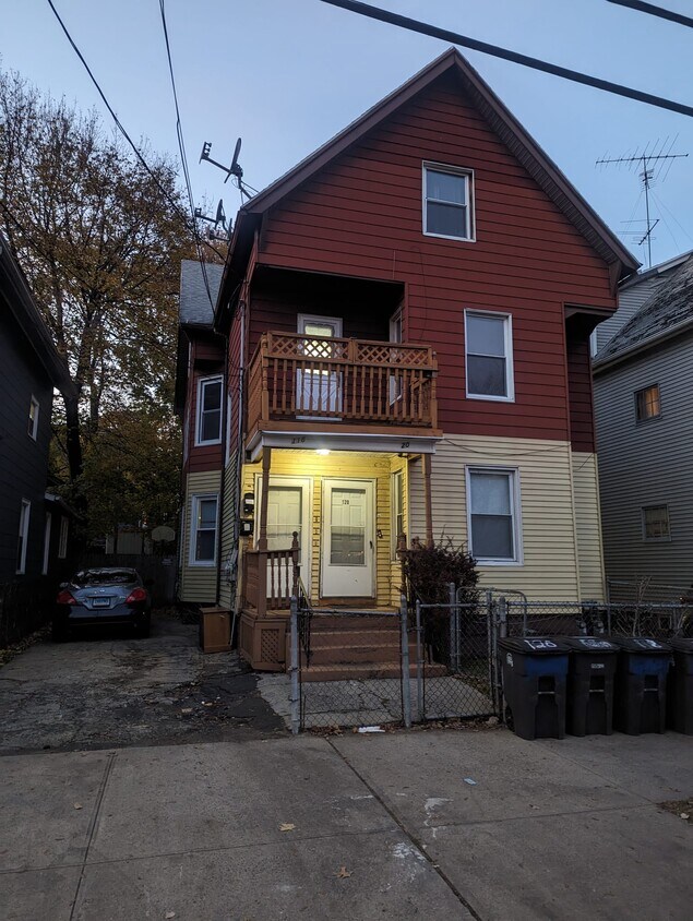 118 Cedar Hill Ave Unit 2, New Haven, CT 06511 Apartments in New