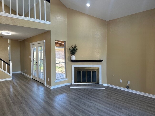 Building Photo - 147 Cotton Dr