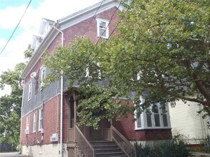 Building Photo - 171 Montgomery Ave