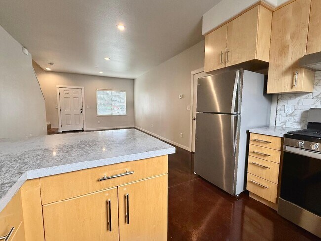 Foto del edificio - 2460 Newburg Ct