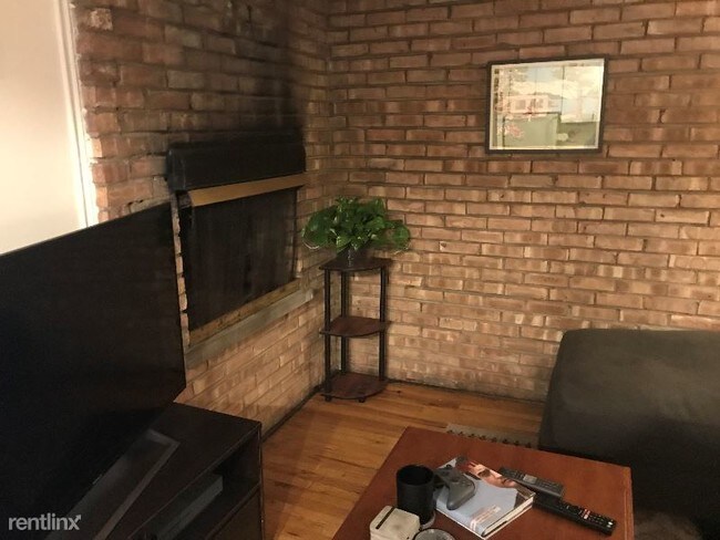 Foto del edificio - 1 br, 1 bath Apartment - 854 W ALtgeld