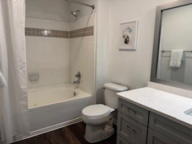 Building Photo - 5028 Gardner Dr