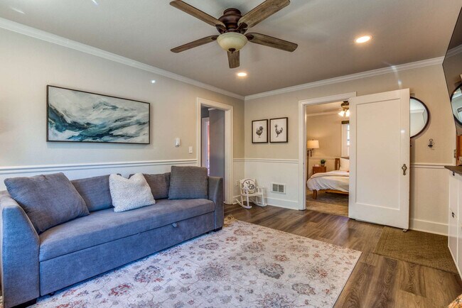 Foto del edificio - 214 Ave F