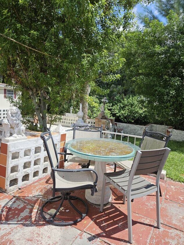 Foto principal - 10592 Marina Pl