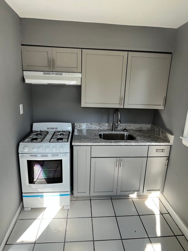 Cocina - 3001 Lawina Rd