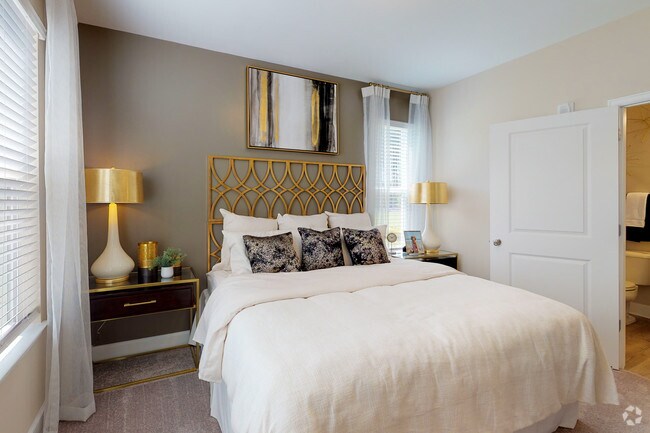 2BA, 2BA - 1089 SF - The Isaac