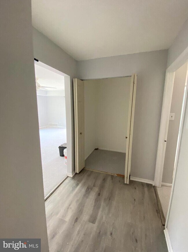 Foto del edificio - 190 Drummers Ln