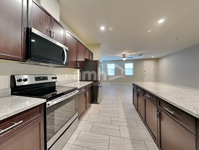 Foto del edificio - 20715 W Thomas Rd