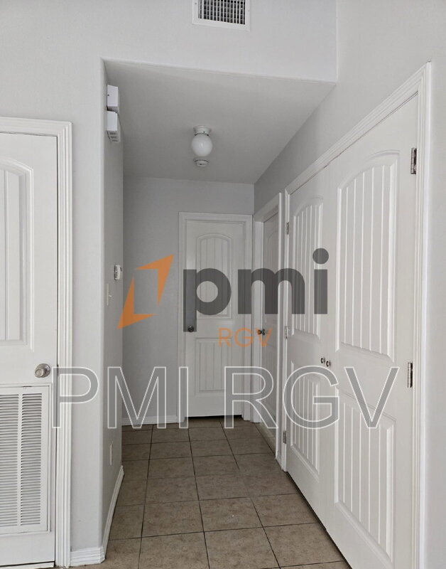 Foto del edificio - 112 W Amy Dr