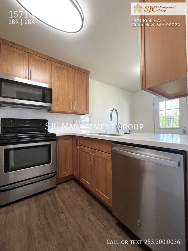Building Photo - 1571 Kibler Ave