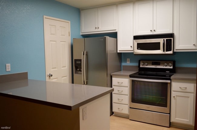 Building Photo - 112 Gallery Way