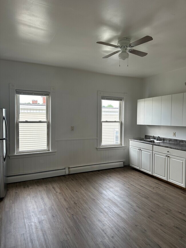 kitchen - 13 Winter St