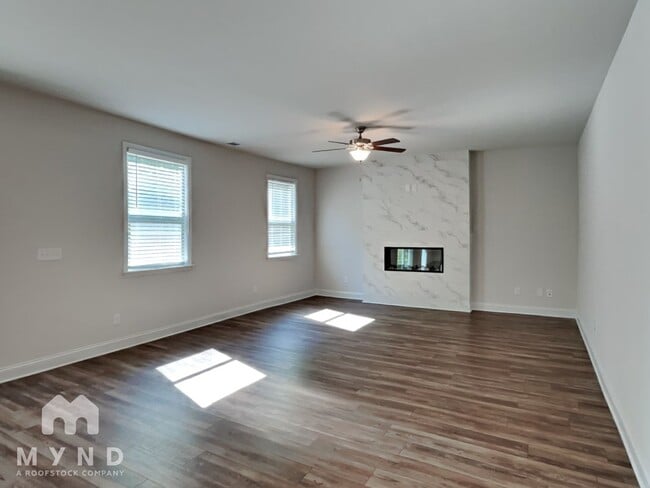 Building Photo - 107 Dew Drop Pointe