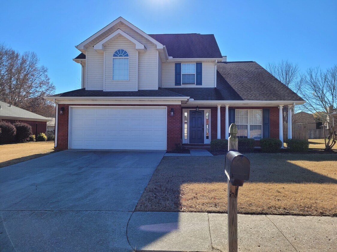 Primary Photo - 4 bedroom in Madison City