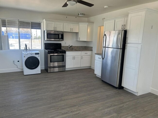 Foto del edificio - 3742 Sixth Ave