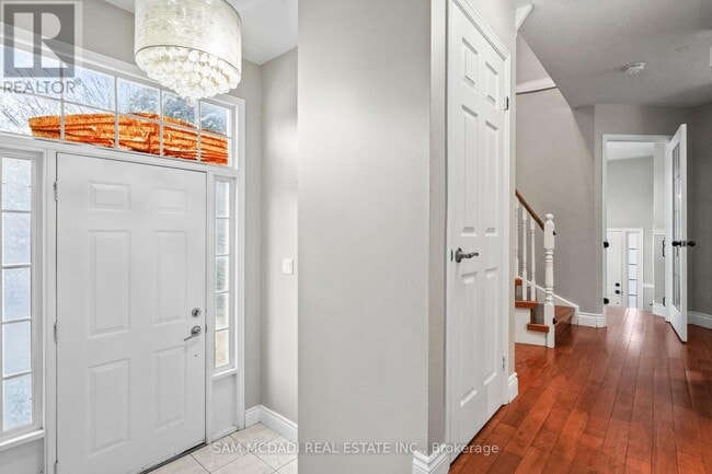 Photo du bâtiment - 1073 Gabriel Pl