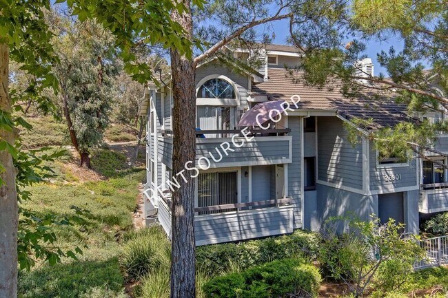 Foto del edificio - 3 Bedroom Condo for Lease off of Rainbow Glen