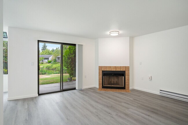 Building Photo - 13801 Old Redmond Rd