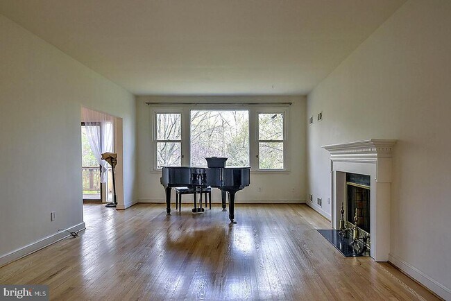 Foto del edificio - 7033 31st St NW