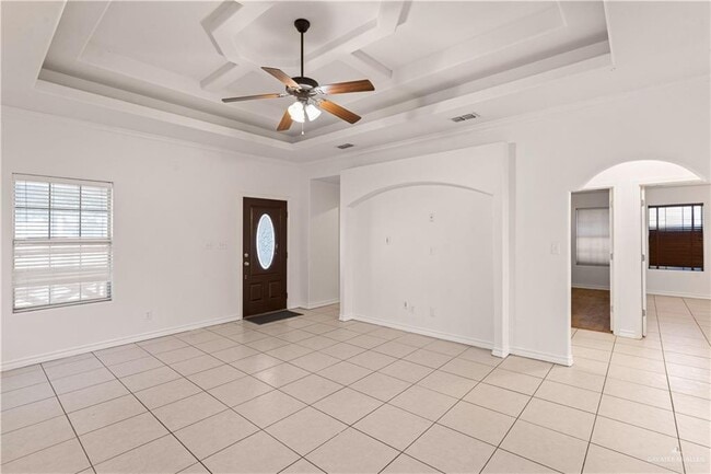 Building Photo - 4409 Robin Ave